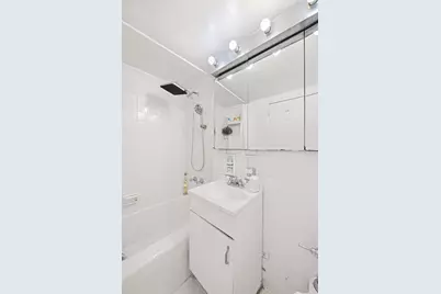 440 E 79th Street #12-I, New York City, NY 10075 - Photo 5