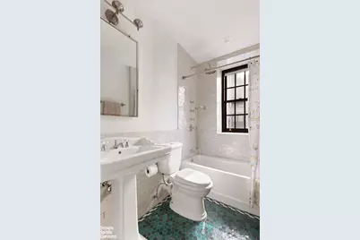 116 E 63rd Street #4C, New York City, NY 10065 - Photo 11
