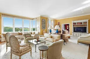 10 Gracie Square, New York City, NY 10028 - Photo 1