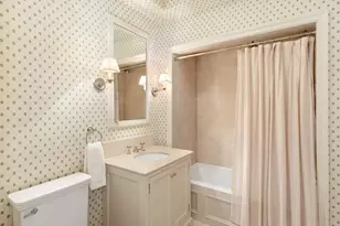 10 Gracie Square, New York City, NY 10028 - Photo 17