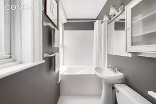 124 Thompson St, New York City, NY 10012 - Photo 9