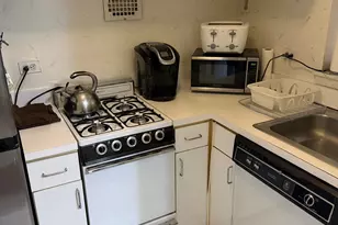 241-20 Northern Blvd, New York City, NY 11362 - Photo 7