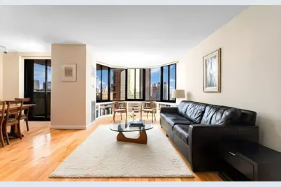 44 W 62nd Street #25E, New York City, NY 10023 - Photo 3