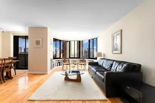 44 W 62nd St, New York City, NY 10023 - Photo 3