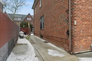 33-25 71st St, Jackson Heights, NY 11372 - Photo 15