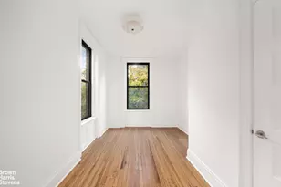 402 W 20th St, New York City, NY 10011 - Photo 19