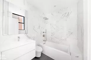 402 W 20th St, New York City, NY 10011 - Photo 15