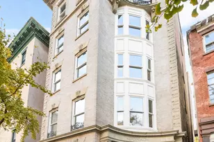 402 W 20th St, New York, NY 10011 - Photo 1