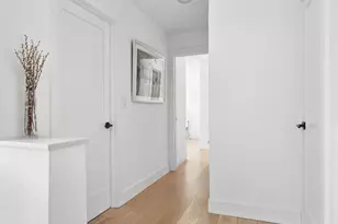 225 E 57th St, New York City, NY 10022 - Photo 9