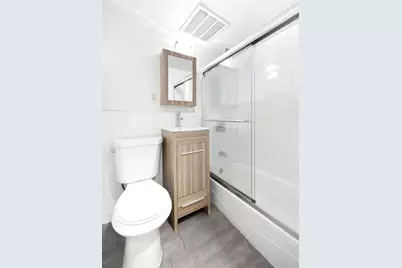 307 W 29th Street #2b, New York, NY 10001 - Photo 9