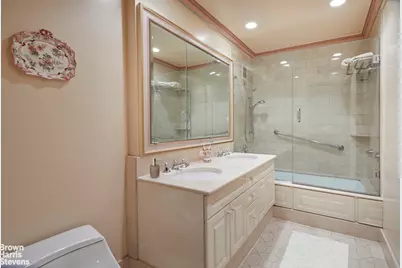 610 Park Avenue #3D, New York, NY 10065 - Photo 7