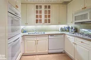 610 Park Ave, New York, NY 10065 - Photo 3