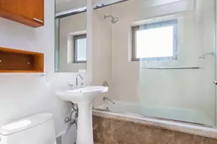 42-51 Hunter St, New York City, NY 11101 - Photo 9