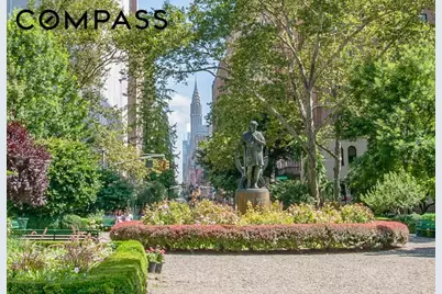 32 Gramercy Park S #5M, New York City, NY 10003 - Photo 9