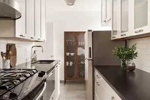 32 Gramercy Pk S, New York City, NY 10003 - Photo 3