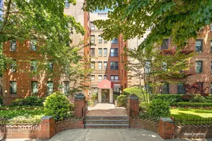 81 Ocean Pkwy, New York City, NY 11218 - Photo 9