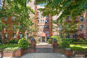 81 Ocean Pkwy, New York City, NY 11218 - Photo 9