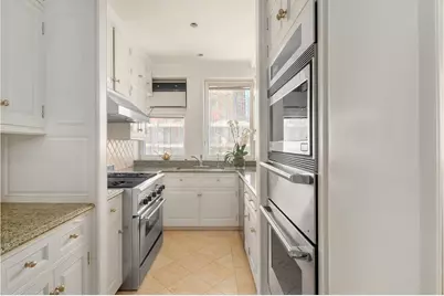 450 E 52nd Street #15, New York City, NY 10022 - Photo 13