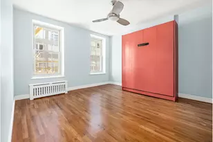 325 W 43rd St, New York City, NY 10036 - Photo 11