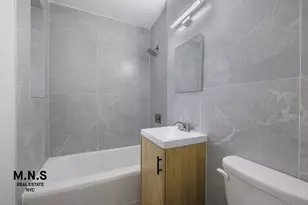 143-25 84th Dr, New York City, NY 11435 - Photo 9