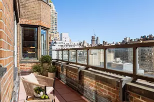 20 E 74th St, New York City, NY 10021 - Photo 5