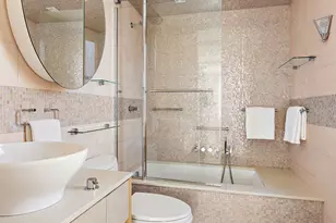 20 E 74th St, New York City, NY 10021 - Photo 9