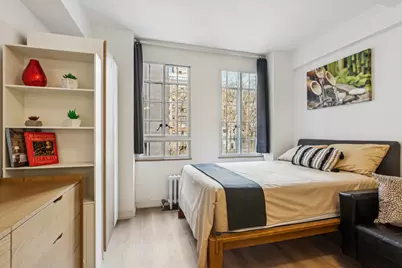 320 E 42nd Street #402, New York City, NY 10017 - Photo 5