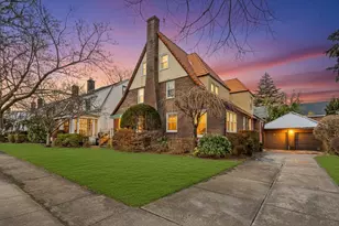 99-35 74th Ave, Forest Hills, NY 11375 - Photo 29