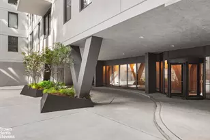 22-18 Jackson Ave, New York City, NY 11101 - Photo 15