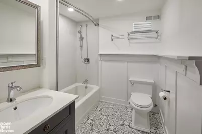 150 E 61st Street #6E, New York, NY 10065 - Photo 11