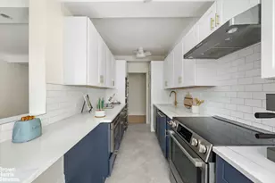 28 E 10th St, New York City, NY 10003 - Photo 5