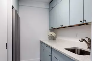 200 E 78th St, New York City, NY 10075 - Photo 17