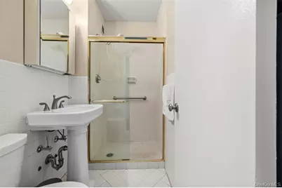 269-10 Grand Central Parkway #19-K, New York, NY 11005 - Photo 19