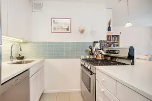 400 E 70th St, New York City, NY 10021 - Photo 3