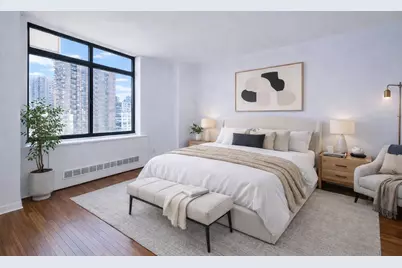 400 E 70th Street #1706, New York City, NY 10021 - Photo 5