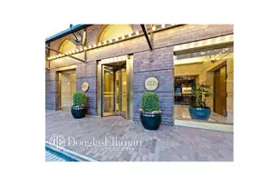 245 E 93rd St, New York City, NY 10128 - Photo 9