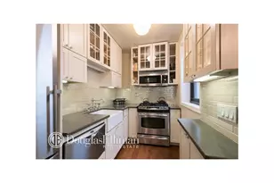 12 W 9th St, New York City, NY 10011 - Photo 5