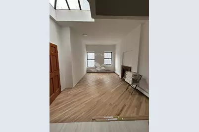 572 9th Avenue #3, New York City, NY 10036 - Photo 3