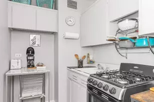 201 E 37th St, New York City, NY 10016 - Photo 3