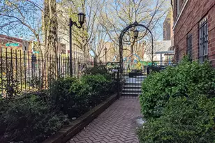 25 Minetta Ln, New York City, NY 10012 - Photo 7