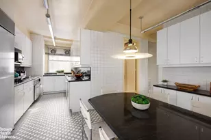 1010 5th Ave, New York City, NY 10028 - Photo 11