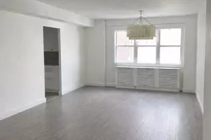 30 W 60th St, New York City, NY 10023 - Photo 3