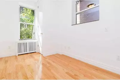 691 9th Avenue #2N, New York, NY 10036 - Photo 5
