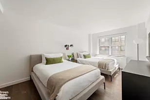 1025 5th Ave, New York City, NY 10028 - Photo 15