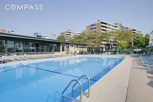 9-20 166th St, New York City, NY 11357 - Photo 15