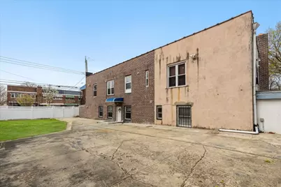 1021 E 213th Street, Bronx, NY 10469 - Photo 5