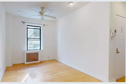 21-38 35th Street #APT2, Astoria, NY 11105 - Photo 3