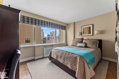 201 E 79th Street #17B, New York City, NY 10075 - Photo 9