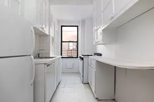 171 W 79th St, New York City, NY 10024 - Photo 11