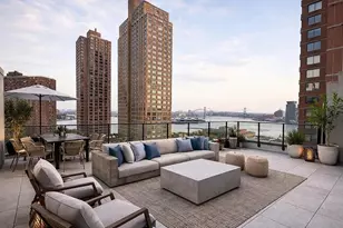 427 E 90th St, New York City, NY 10128 - Photo 3